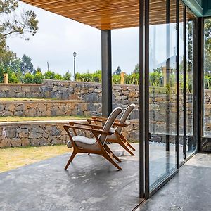 Standard Chalet